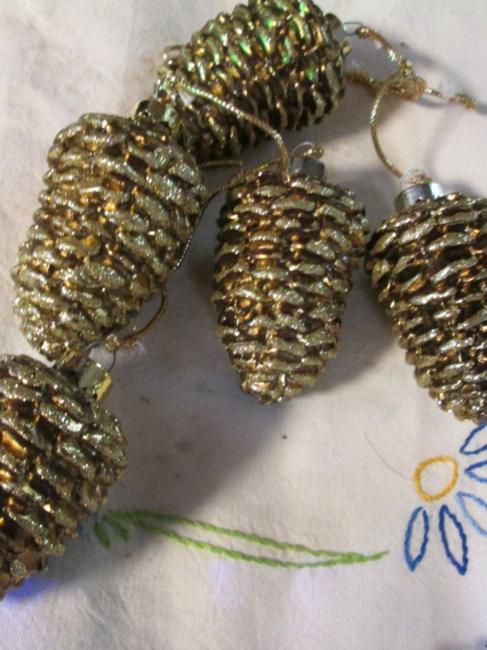 vtg Gold pine cones glitter glass 4 in Krebs ornaments